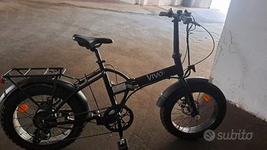 bicicletta elettrica e pieghevole 