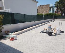 Piazzale recintato con acqua e luce - Ideale parch
