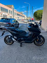 Honda Forza 750 Special