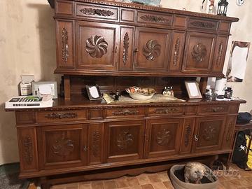 Mobili in legno massiccio