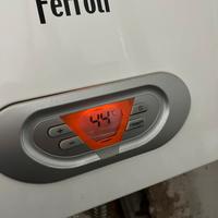 Ferroli scaldabagno gas