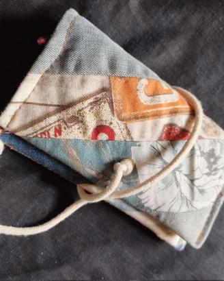 Portatabacco upcycling denim e tessuti riciclati