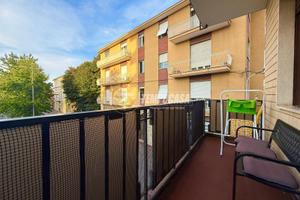 TRILOCALE AMPIO CON BOX AUTO E CANTINA CIRIE'