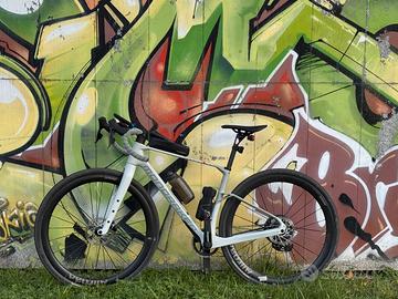 BICI GRAVEL MONDRAKER ARID RR taglia M