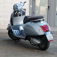 Vespa piaggio 300 gts come nuova 