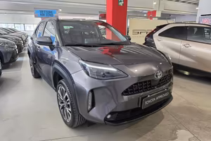 Toyota Yaris Cross 1.5h Lounge fwd 116cv e-cvt