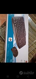 Tastiera e mouse wireless nuovi