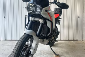 Ducati DesertX 2022 - 11.000 km - garanzia 2026