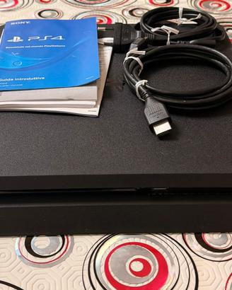 PS4 Pro 1TB + 2 joystick + telecamera + 12 giochi