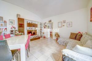 VARANO BORGHI - BILOCALE IN CENTRO