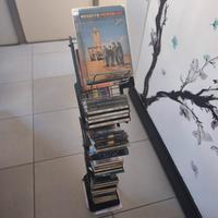 Porta CD e DVD in metallo con oltre 50 CD