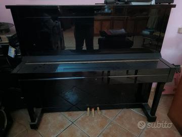 Pianoforte kawai verticale