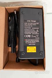 Caricabatterie 24V per bici elettrica