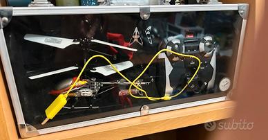 Modellino elicottero con giroscopio telecomandato