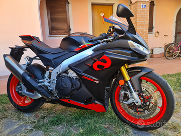 Aprilia rsv 4 1100 2023