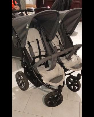 Passeggino gemellare