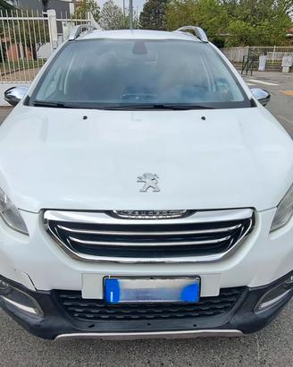 Peugeot 2008 BlueHDi 120 Allure