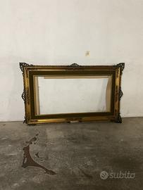 Cornice in legno da restaurare misure in privato