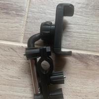 Il porta telofono per l’auto