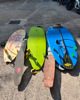 lotto: Surf-Sup-skate e accessori per trasporto.