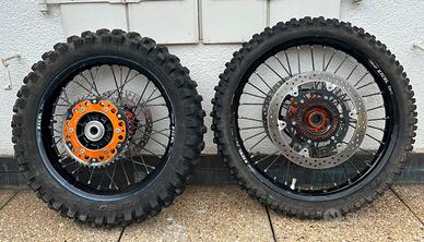 Cerchi completi KTM 890 adventure