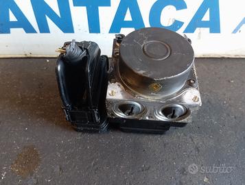 Pompa ABS 113040-41030 TOYOTA C-HR anno 2017 motor