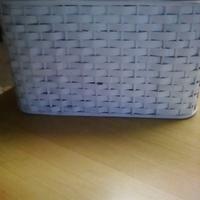 Cesta in vimini bianca