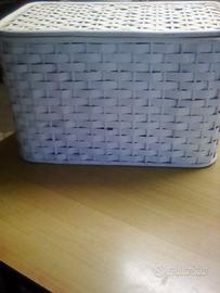 Cesta in vimini bianca