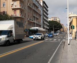 Cagliari, via Sonnino, locale commerciale, 60 mq