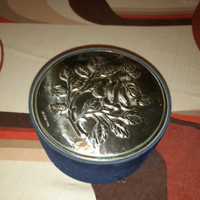 Scatola con sbalzo in argento