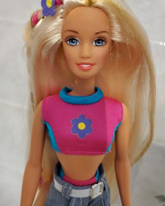 Barbie Skipper College 1996