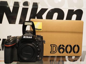 NIKON D600