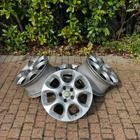 4 CERCHI IN LEGA ALFA ROMEO 215 R16