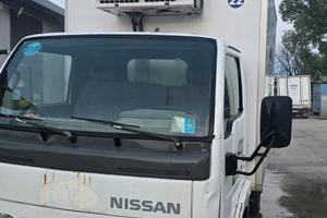 FURGONE NISSAN CABSTAR