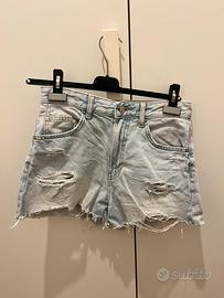 pantaloni