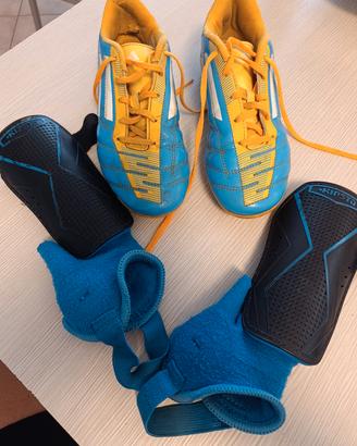  Scarpe da calcio Adidas t.35- 1/2 + Parastinchi 