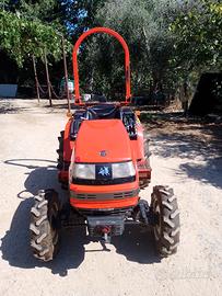 trattore Kubota aste a 14