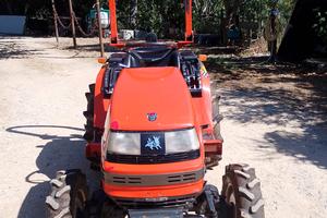 trattore Kubota aste a 14