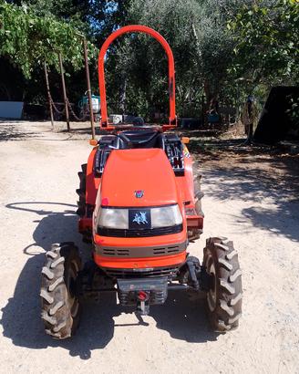 trattore Kubota aste a 14