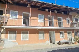 CASA SEMINDIPENDENTE A ZUBIENA