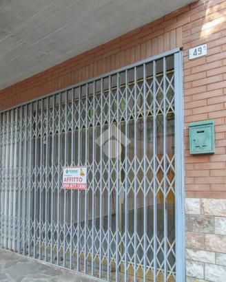 NEGOZIO A FORMIGINE
