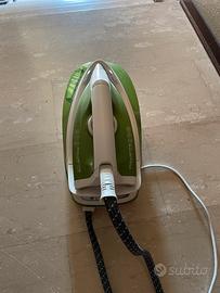 Ferro Rowenta DG7551 + asse da stiro Brabantia