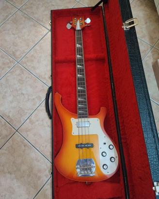 Basso Rickenbacker replica di liuteria italiana