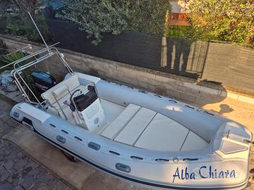 Gommone Master 540, motore Suzuki DF100A, carrello