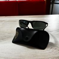 Ray-Ban da Sole Sportivo Avvolgente RB 4085