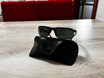 Ray-Ban da Sole Sportivo Avvolgente RB 4085
