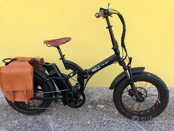 Bicicletta elettrica pieghevole