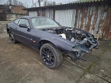 Jaguar XK8 - XK 8 - XKR Demolita - Per Ricambi