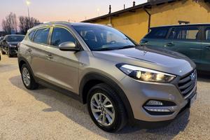 Hyundai TUCSON Tucson 1.7 CRDi Sound Edition 2wd 1