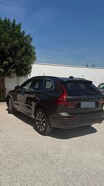 VOLVO XC60 B4 CORE PLUS